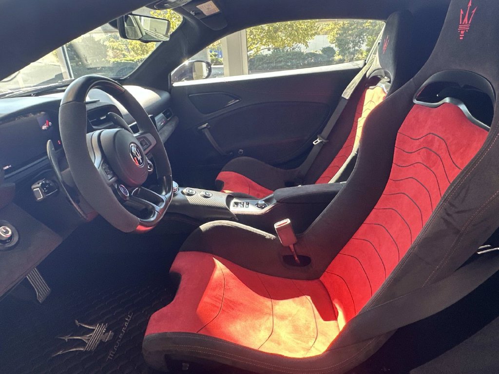 Used 2023 Maserati MC20 Coupe RWD image 12