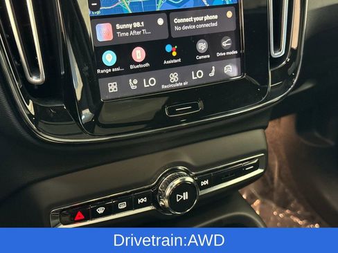 Certified 2023 Volvo XC40 Recharge Ultimate image 20