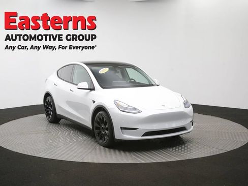 Used 2022 Tesla Model Y Long Range AWD/4WD image 44