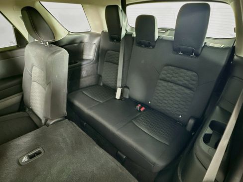 Used 2025 Nissan Pathfinder SV AWD/4WD image 28