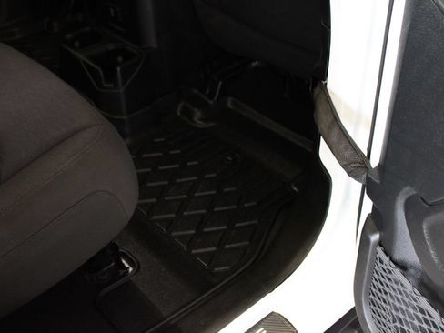 Used 2022 Jeep Wrangler Unlimited Sport w/ Sun And Sound Package AWD/4WD image 53
