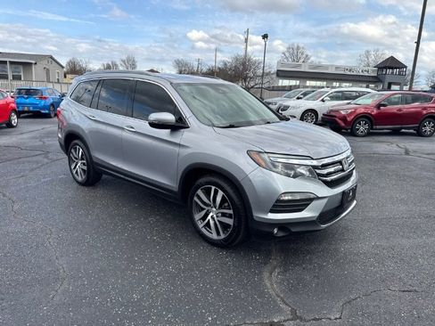 Used 2017 Honda Pilot Elite image 9