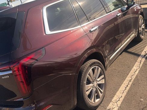 Used 2020 Cadillac XT6 Premium Luxury w/ LPO, Floor Liner Package image 2