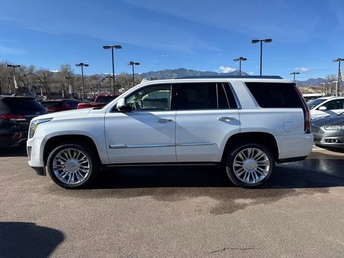 Used 2016 Cadillac Escalade Platinum image 21