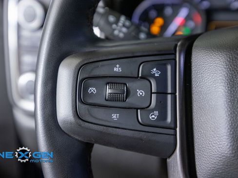 Used 2023 GMC Sierra 2500 AT4 w/ AT4 Preferred Package AWD/4WD image 14