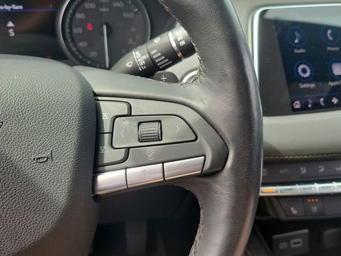 Used 2023 Cadillac XT4 Premium Luxury w/ Technology Package FWD image 21
