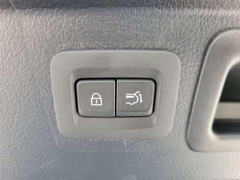 Used 2025 MAZDA CX-50 AWD 2.5 S w/ Preferred Package image 9