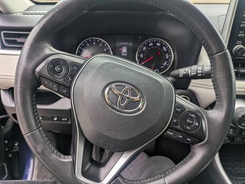 Used 2021 Toyota RAV4 XLE w/ Convenience Package AWD/4WD image 21