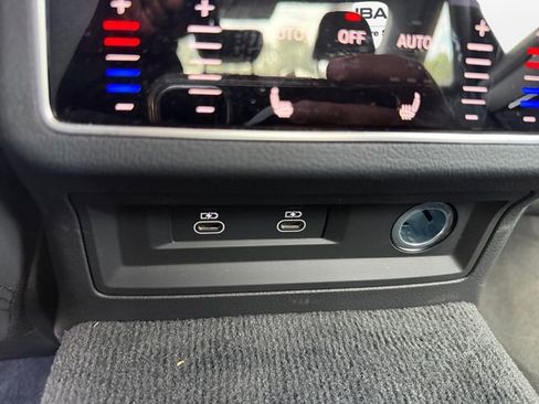 Used 2025 Audi A6 Premium Plus w/ Premium Plus Package AWD/4WD image 11