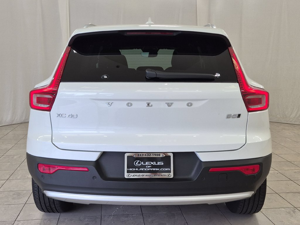 Used 2025 Volvo XC40 B5 Core AWD/4WD image 8