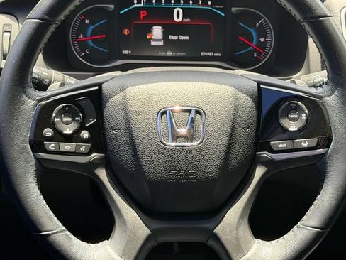 Used 2020 Honda Pilot Touring image 15