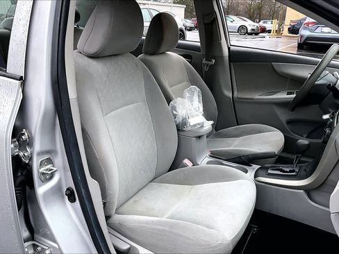 Used 2009 Toyota Corolla LE image 8