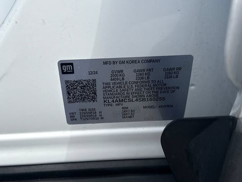 Used 2025 Buick Encore GX Preferred AWD/4WD image 20