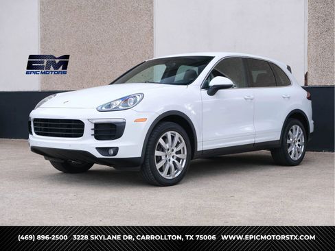 Used 2016 Porsche Cayenne image 1