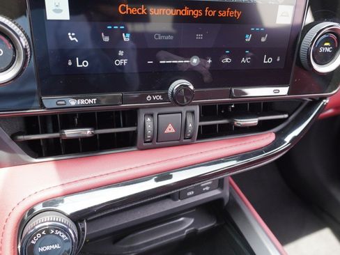 Certified 2025 Lexus NX 250 FWD w/ Towing Package (2000 Lbs) image 15