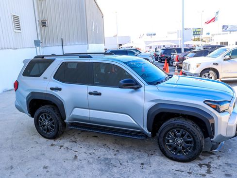 Used 2025 Toyota 4Runner Limited image 6
