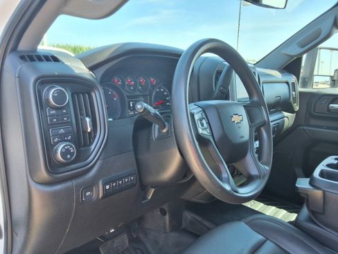 Used 2024 Chevrolet Silverado 2500 W/T w/ WT Fleet Convenience Package AWD/4WD image 9