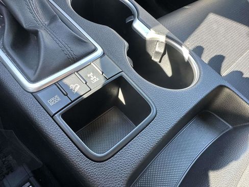 Used 2022 Kia Sportage Nightfall Edition image 22
