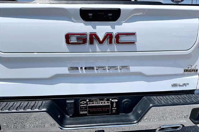 Used 2023 GMC Sierra 1500 SLT w/ SLT Premium Plus Package AWD/4WD image 8
