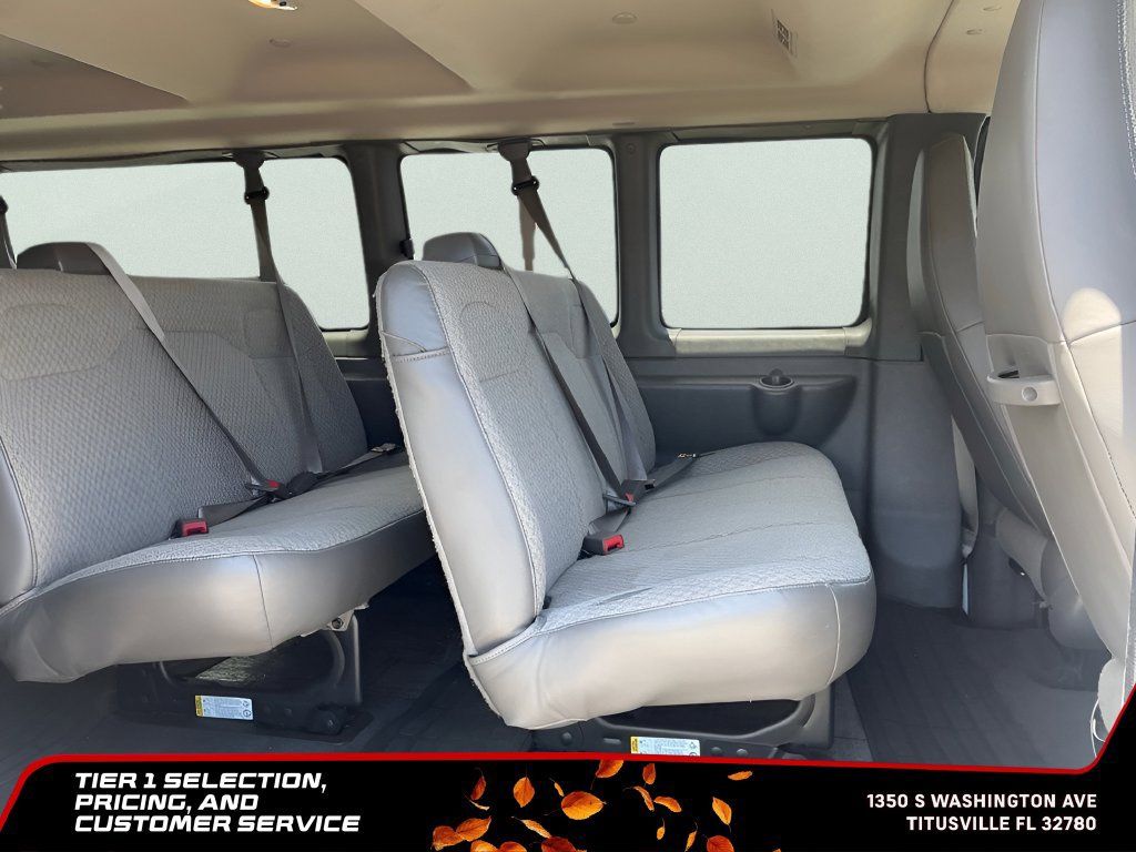Used 2025 Chevrolet Express 3500 LT w/ LT Preferred Equipment Group RWD image 19