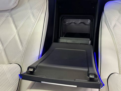 Used 2023 Mercedes-Benz Maybach S 680 4MATIC w/ Manufaktur Leather Package image 49