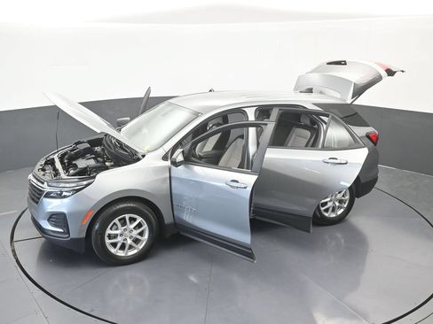 Used 2024 Chevrolet Equinox LS FWD image 59