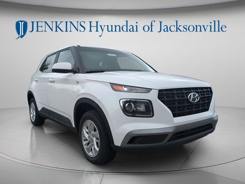 New 2026 Hyundai Venue SE FWD image 9