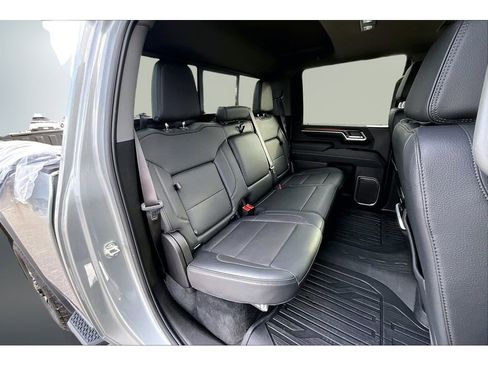 Used 2025 GMC Sierra 3500 Denali w/ Denali Reserve Package image 26