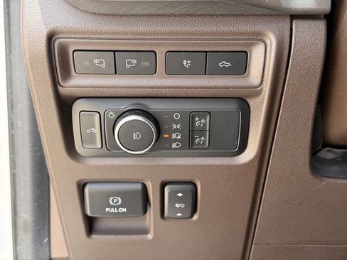 Used 2022 Ford F150 King Ranch w/ Equipment Group 601A High RWD image 23