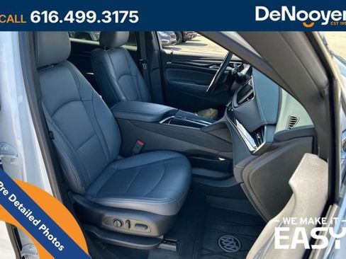 Used 2023 Buick Enclave Essence w/ Experience Buick Package AWD/4WD image 14