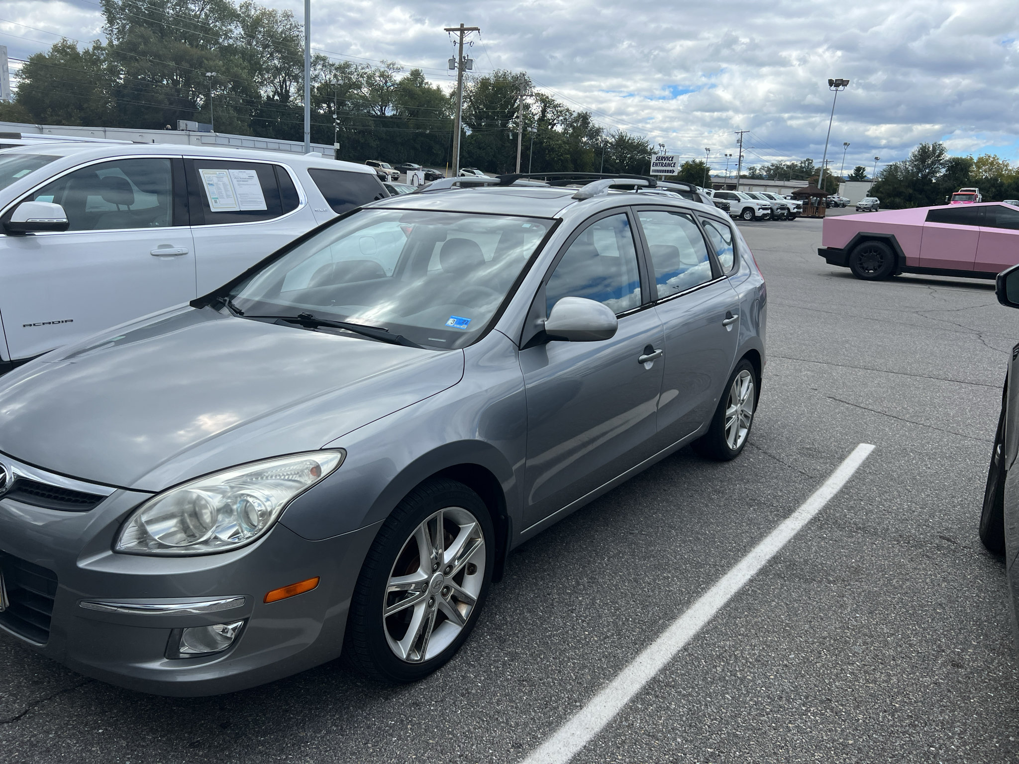 Used 2012 Hyundai Elantra FWD image 5