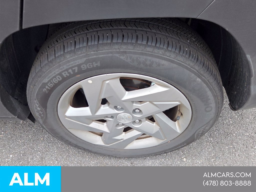 Used 2026 Hyundai Kona SE FWD image 15