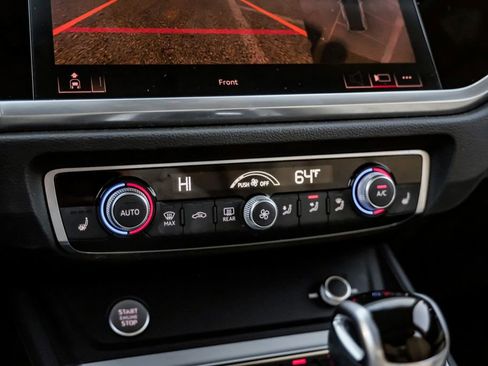 Used 2020 Audi Q3 2.0T Prestige w/ Prestige Package image 29