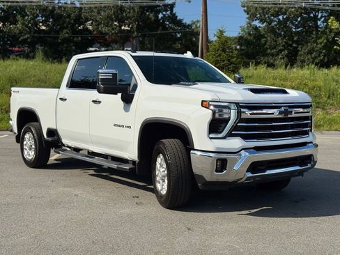 Used 2024 Chevrolet Silverado 2500 LTZ w/ LPO, Dark Essentials Package AWD/4WD image 8