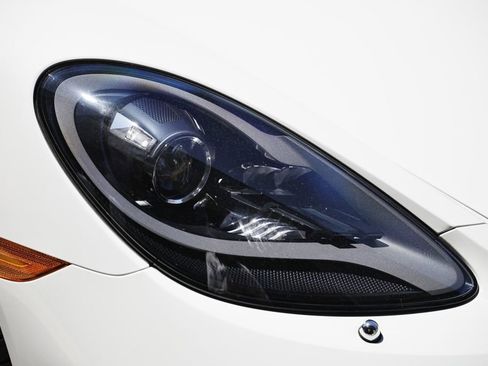 Used 2025 Porsche 718 Boxster S RWD image 7
