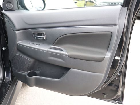 Used 2024 Mitsubishi Outlander Sport ES image 9