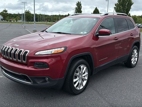Used 2017 Jeep Cherokee Limited AWD/4WD image 13