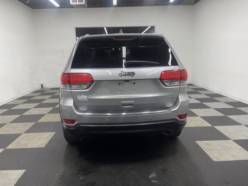 Used 2018 Jeep Grand Cherokee Limited image 3