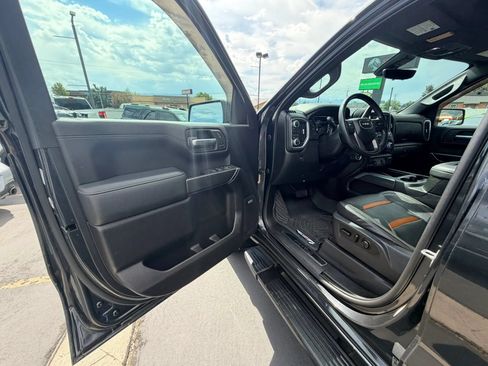 Used 2020 GMC Sierra 1500 AT4 w/ AT4 Premium Package AWD/4WD image 9