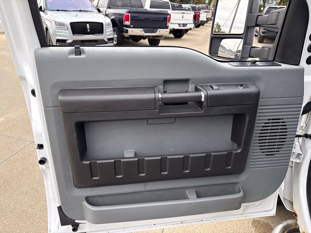 Used 2015 Ford F250 XL w/ Power Equipment Group AWD/4WD image 18