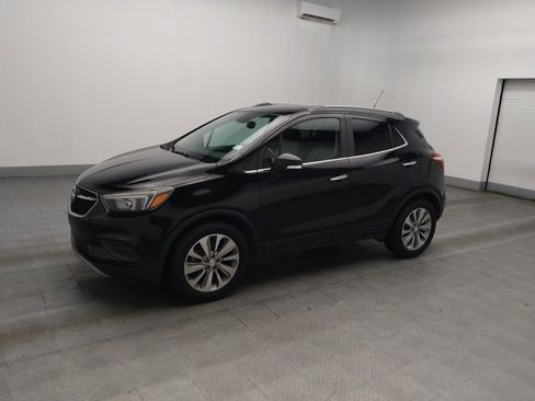 Used 2018 Buick Encore Preferred FWD image 2