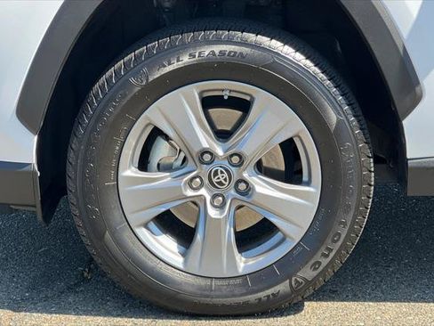 Certified 2023 Toyota RAV4 LE AWD/4WD image 30