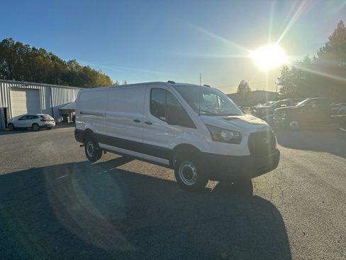 New 2026 Ford Transit 250 Low Roof RWD image 3
