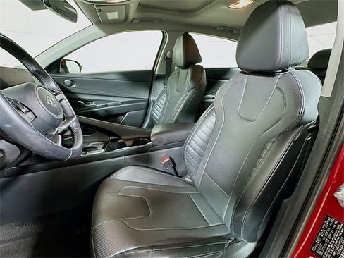 Used 2023 Hyundai Elantra Limited w/ Cargo Package image 11
