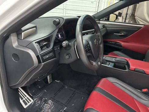 Used 2022 Lexus ES 350 F Sport image 9