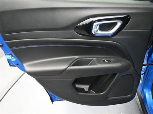 New 2026 Jeep Compass Latitude image 38