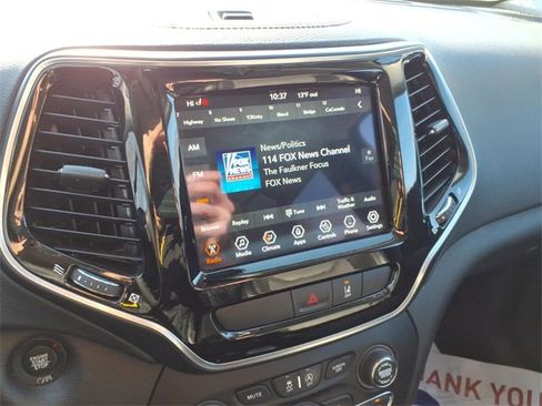 Used 2022 Jeep Cherokee Limited image 18