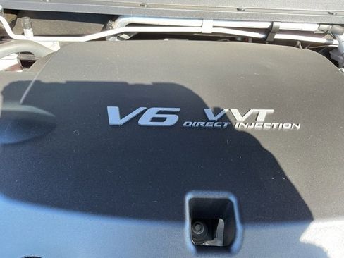 Used 2021 Chevrolet Colorado Z71 image 14