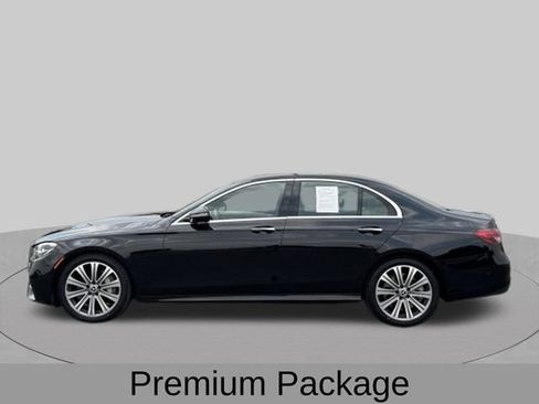 Used 2022 Mercedes-Benz E 450 4MATIC Sedan image 3