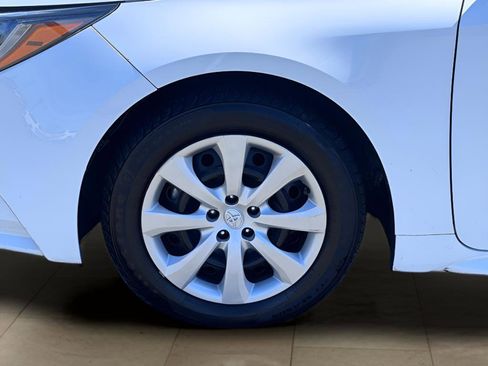 Used 2022 Toyota Corolla LE image 35